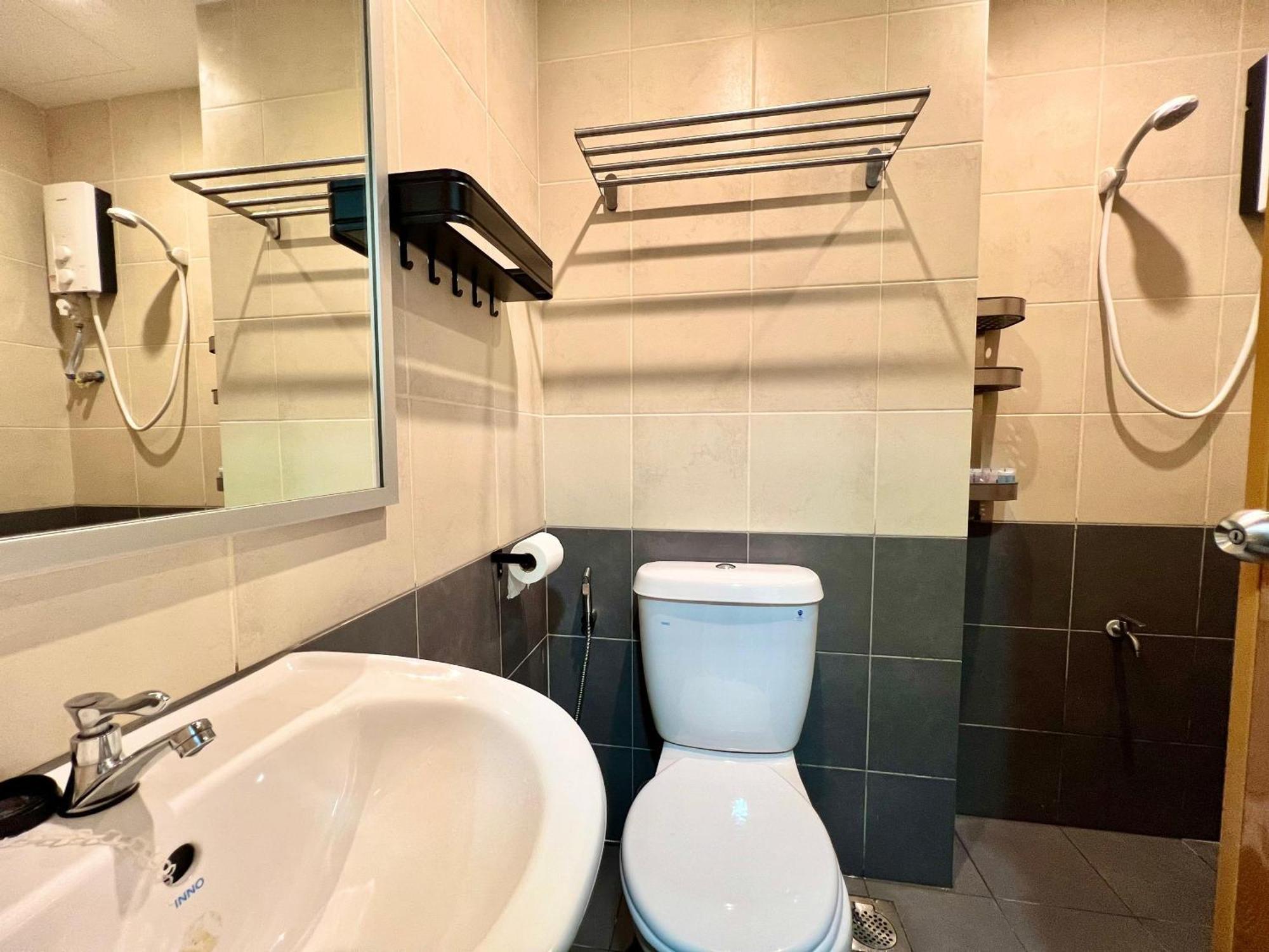 New Margo Hotel Kk Kota Kinabalu Eksteriør billede